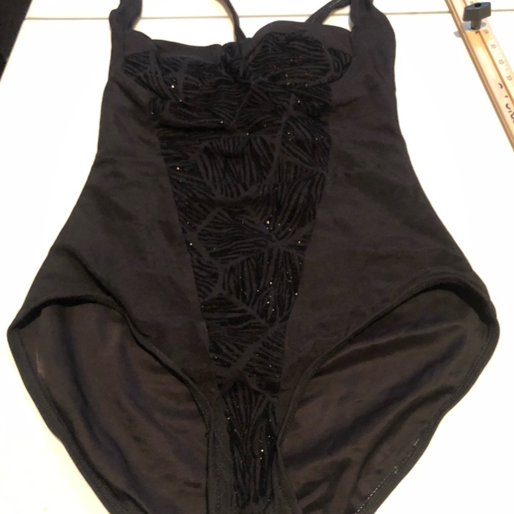 SLIM SUIT size 14 black one piece w/ flattering V shaped slimming panel